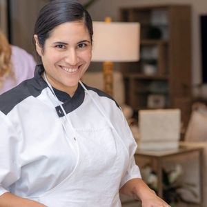 Meet your Posher, Caridad